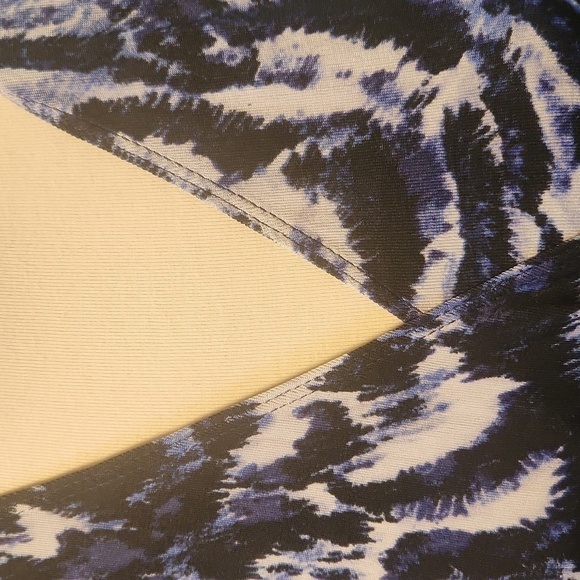 CHICO'S TRAVELERS Faux Wrap Dress - Picture 5 of 7